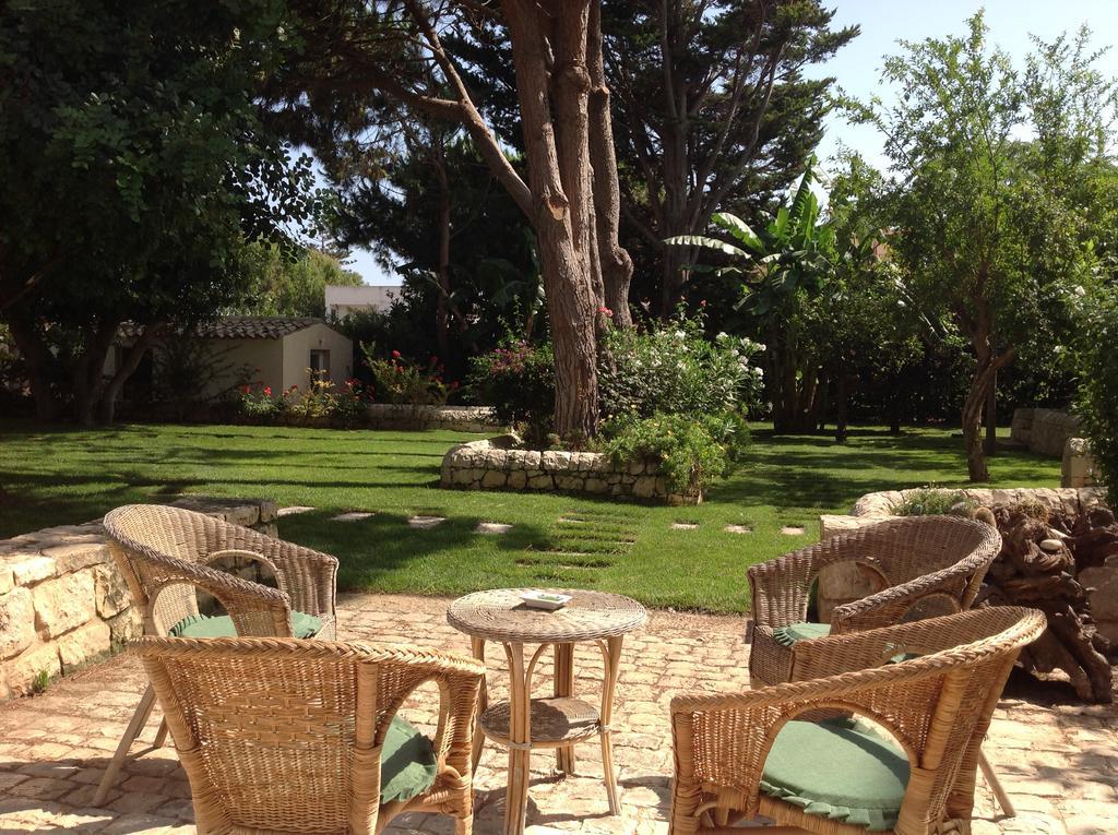 Il Giardino Dei Carrubi Villa Donnalucata  Exterior photo